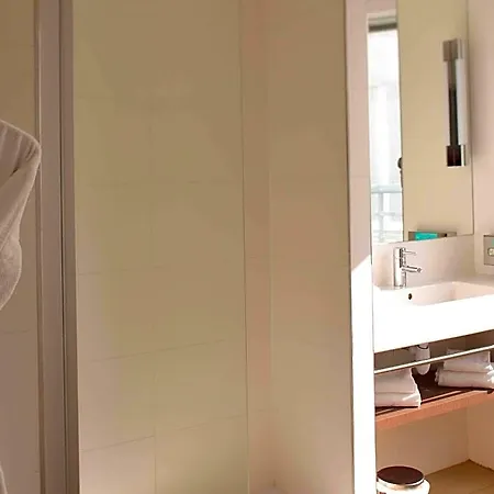 Hotel Indigo Centre Chartrons By Ihg 4*