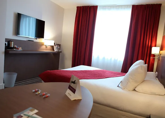 Hotel Mercure Cité Mondiale Centre 4*