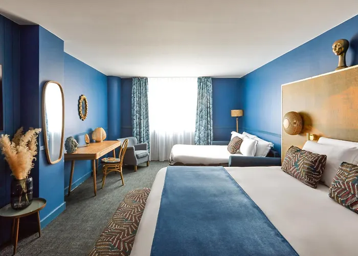 Mercure Cité Mondiale Centre Hotel 4*