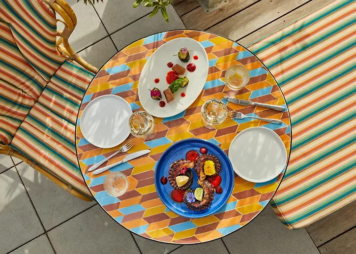 Mercure Cité Mondiale Centre Hotel