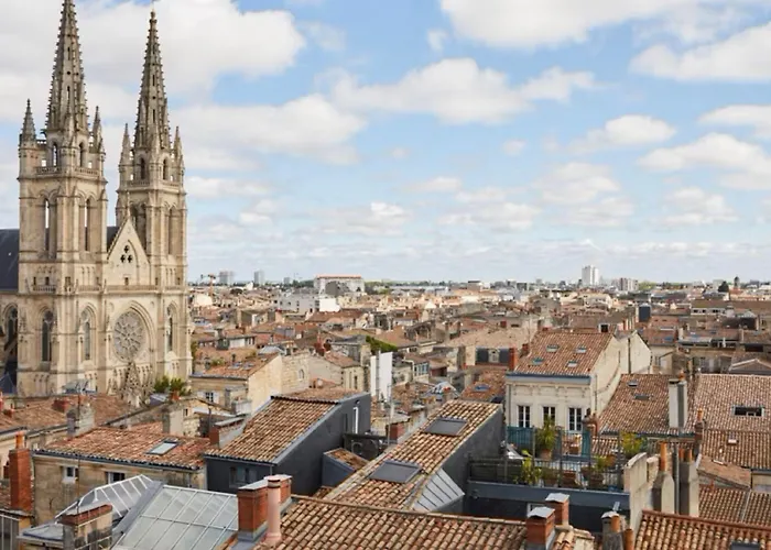 Hotel Mercure Cité Mondiale Centre 4*