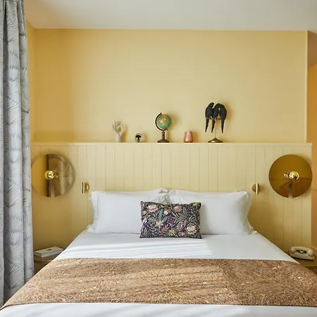 Mercure Cité Mondiale Centre 4*